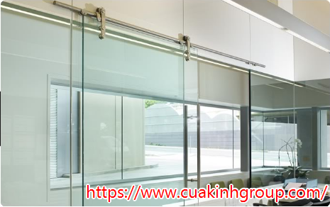 Kính cường lực hãng nào tốt hiện nay