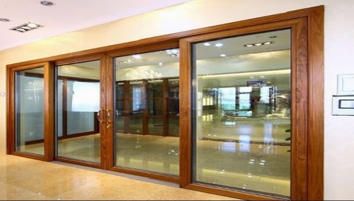 Hưỡng dẫn cách làm mới cửa kính cường lực khung gỗ