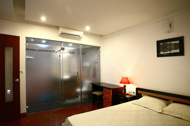 Mách bạn xu hướng kích thước vách tắm kính hiện nay