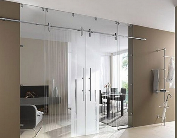 Tại sao cửa kính cường lực lùa được ứng dụng phổ biến trong đời sống