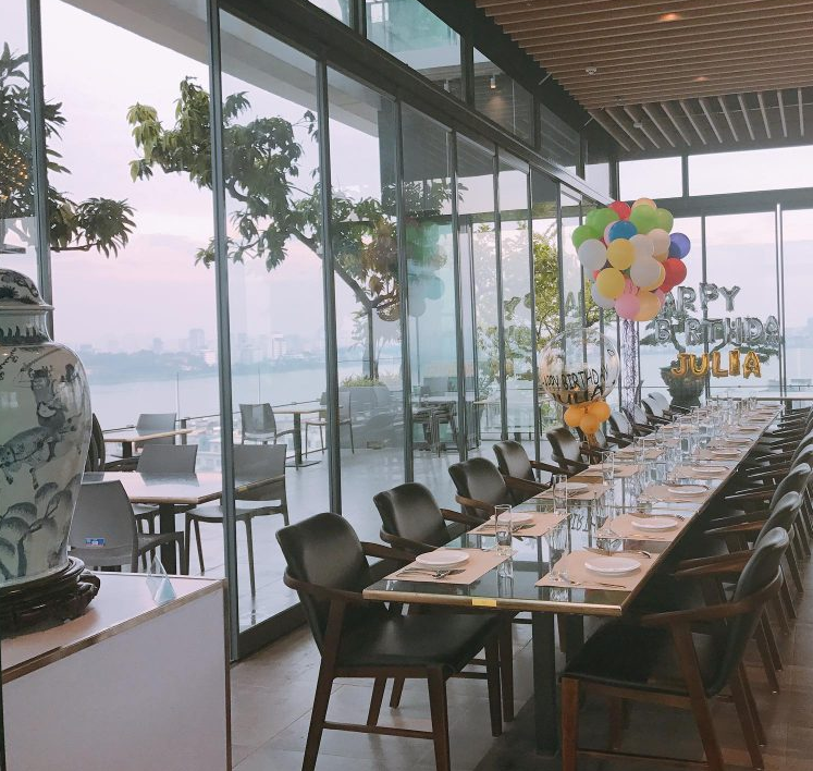 Tín Thành giới thiệu nguyên lý hoạt động cửa kính xếp trượt 6 cánh