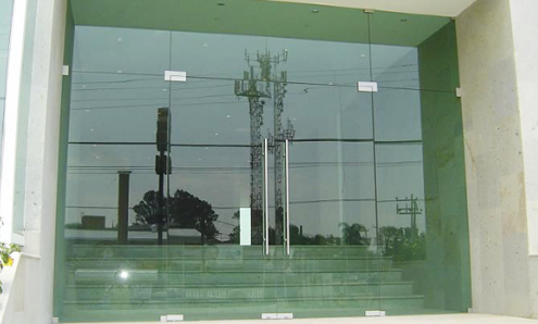 Địa chỉ bán cửa kính thủy lực giá rẻ và đảm bảo bảo chất lượng