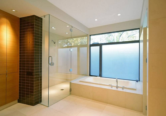 Vách tắm kính cao cấp 2