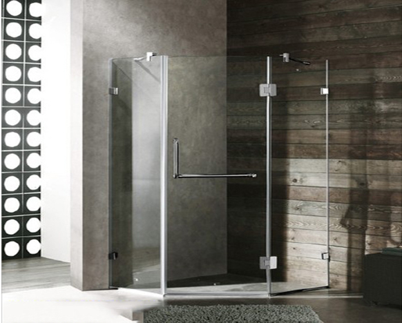 Vách Tắm Kính 135 Độ Tại Hoàn Kiếm  