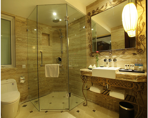 Vách Tắm Kính 135 Độ Chị Thanh Chung Cư Mandarin Garden 