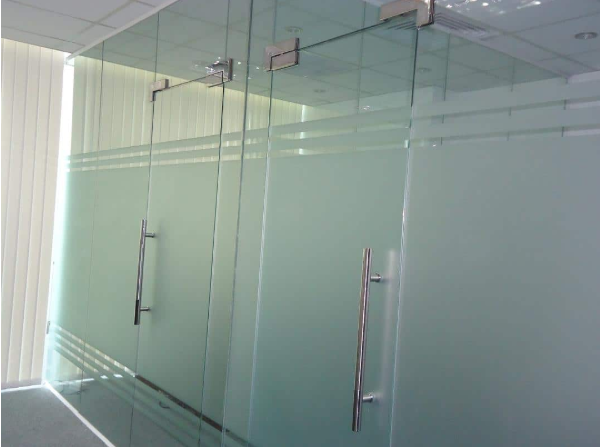 Cửa Cường Lực 1 Cánh Tại Văn Phòng Công Ty Haravan 3