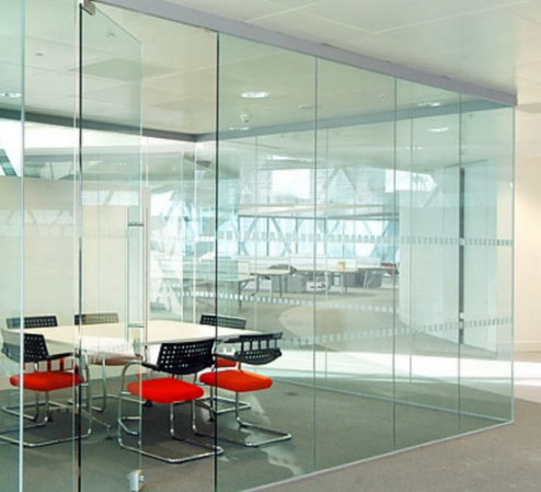 vach kinh cuong luc 12mm