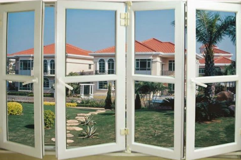 cua so quay lat vao trong