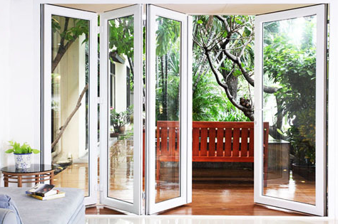 Cửa xếp kính cường lực 