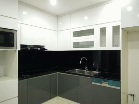 Kính Màu Ốp Bếp Màu Đỏ  