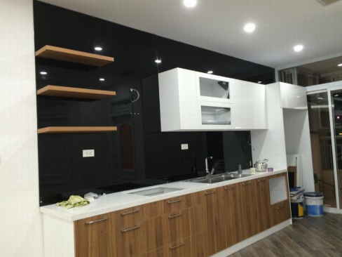 Kính Ốp Bếp Màu Đen  1