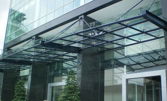 mái kính cường lực