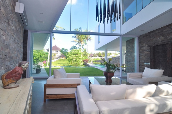 Cửa kính cường lực cho phòng khách