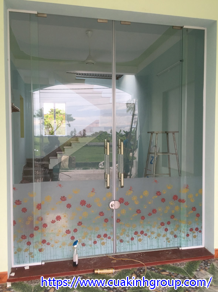 Lắp đặt cửa kính cường lực uy tín chất lượng tại Hà Tây