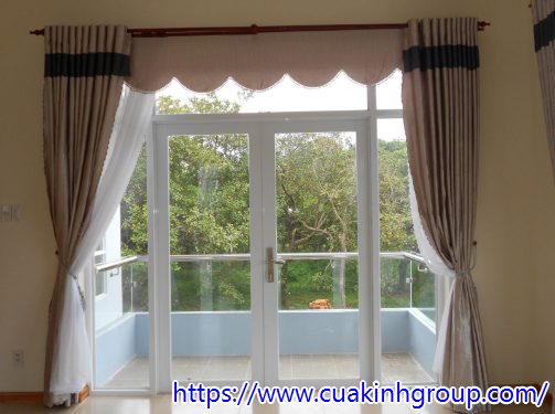 Nhận thi công cửa kính cường lực tại Nam Định