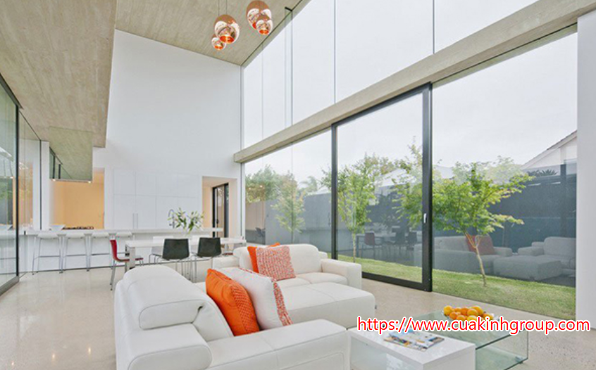 Báo giá thi công lắp đặt vách ngăn kính cường lực tại Quảng Bình