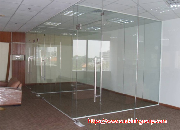Báo giá lắp đặt vách ngăn kính cường lực tại Thừa Thiên-Huế