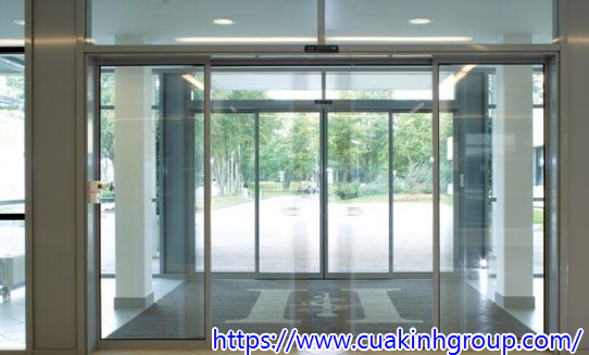 Lắp đặt uy tín cửa kính cường lực tại Bình Định