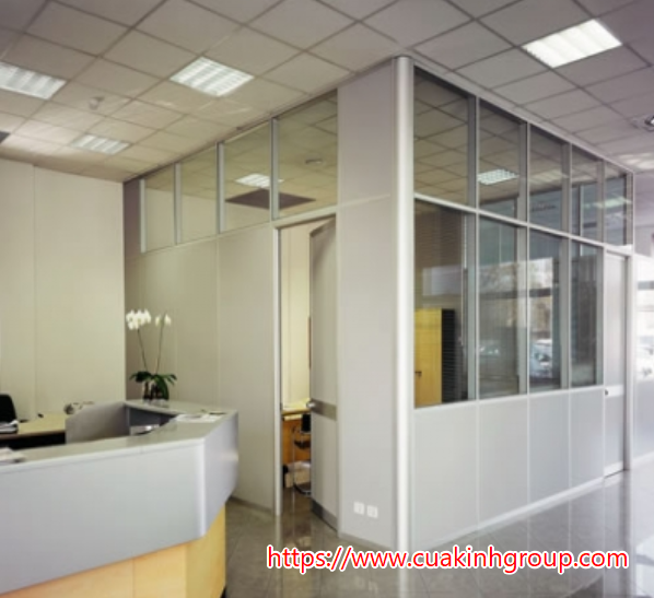 Báo giá,thiết kế lắp đặt vách ngăn kính cường lực uy tín tại Gia Lai