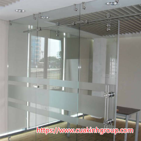 Tư vấn thiết kế lắp đặt vách ngăn kính cường lực giá rẻ nhất tại Long An