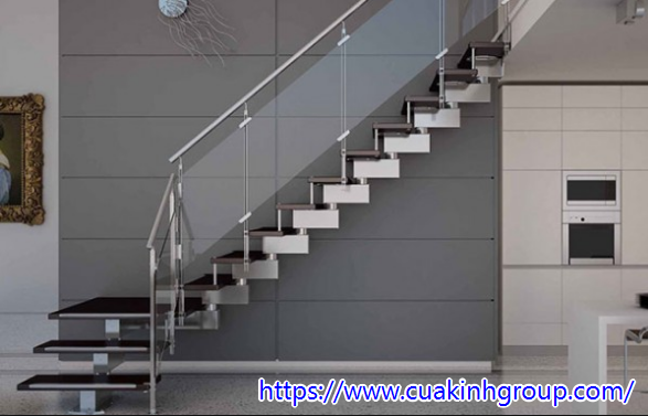 Nhận thiết kế thi công cầu thang kính cường lực tại Thái Nguyên