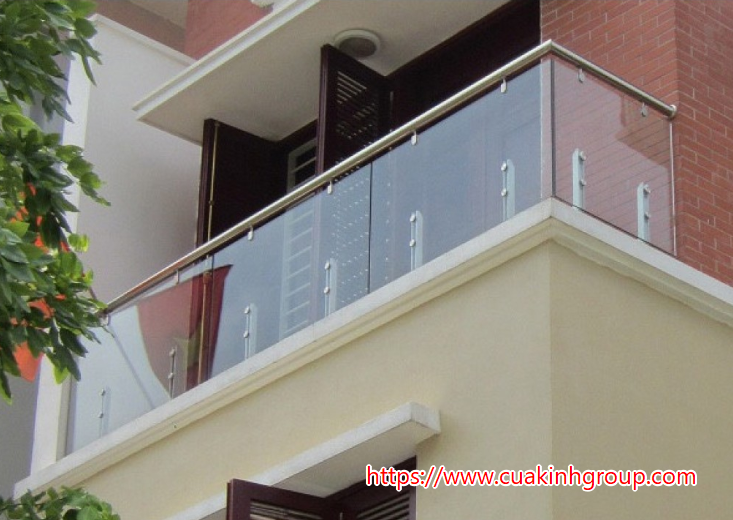 Đơn vị chuyên lắp đặt lan can kính cường lực uy tín nhất tại Quảng Ninh