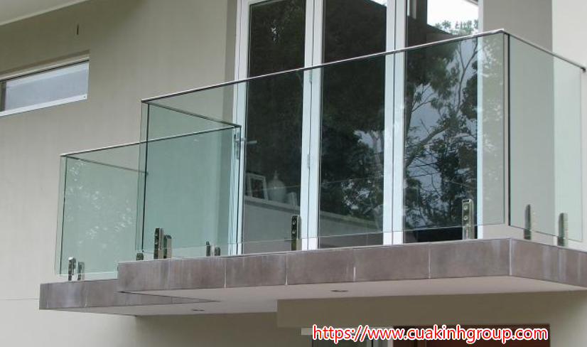 Chuyên thi công lắp đặt lan can kính cường lực giá rẻ nhất lạng Sơn