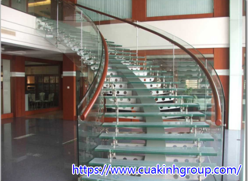 Báo giá Cầu thang kính cường lực tại Trà Vinh giá tốt