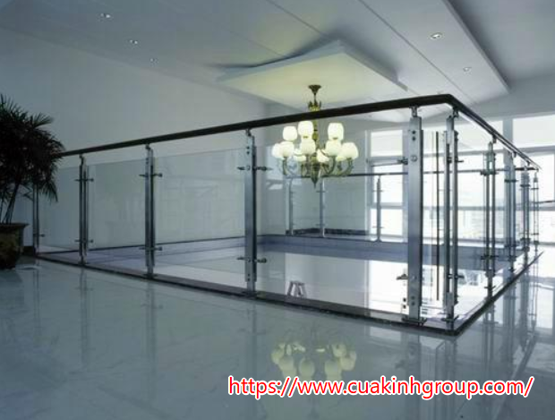 Thiết kế lắp đặt lan can kính cường lực giá tốt tại Bình Dương