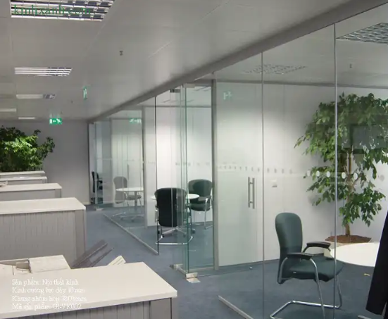 Vách kính cường lực giá rẻ tại tp Hà Nội 2019