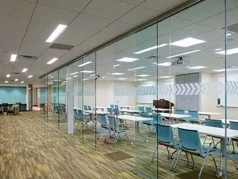 Thi công nhanh chóng vách kính cường lực giá rẻ tại Hải Phòng