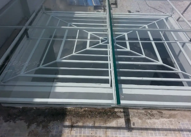 Tìm hiểu kỹ thuật làm mái che giếng trời từ kính cường lực tại Tín Thành