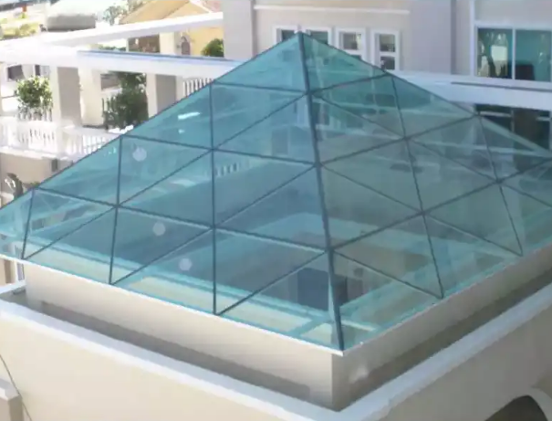 Mách bạn cách thiết kế mái che giếng trời như thế nào cho đẹp