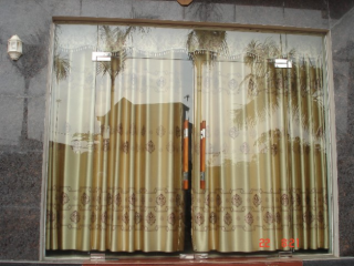 Cửa kính cường lực cho nhà ống tại Hà Nội