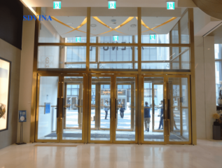 Mẫu cửa kính cường lực khung inox mạ vàng gương đẹp cho cửa hàng