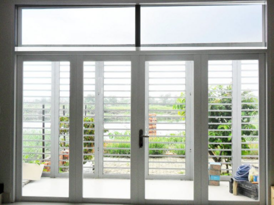 Vệ sinh khung cửa nhôm kính ra sao cho nhanh và sạch nhất