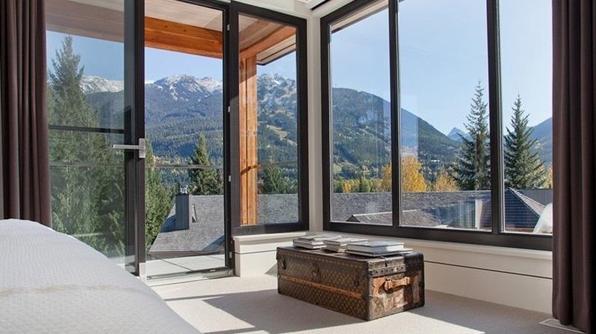 Mẹo lựa chọn nột thất kính nhà ống đẹp - Cửa kính Tín Thành