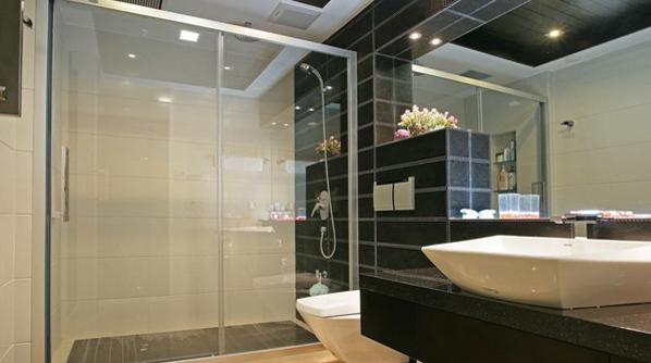 Mẫu vách tắm kính chỉ dành cho biệt thự đẹp