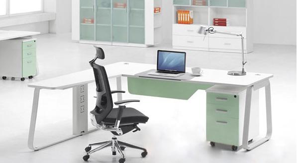 Bàn kính cường lực