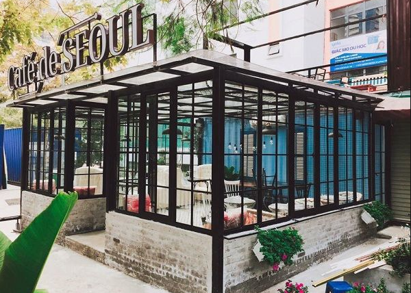 Mái kính cường lực cho quán cafe 1