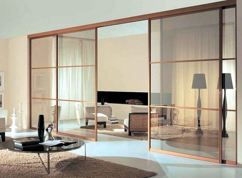 Vách nhôm kính phòng khách 1