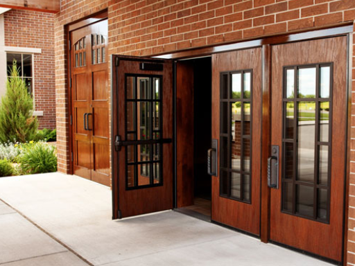 cửa kính khung gỗ đẹp