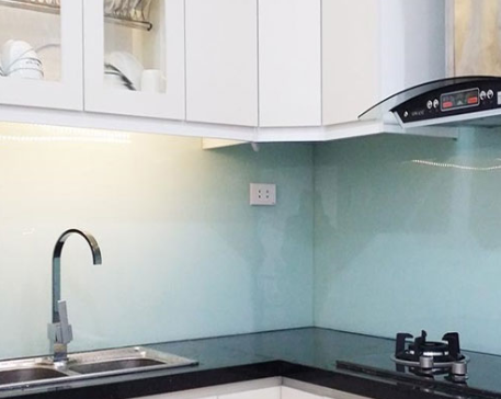 Kính Ốp Bếp Màu Xanh Trắng 2