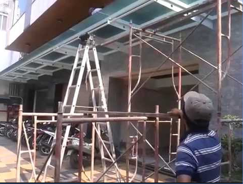 THi công mai kính cường lực